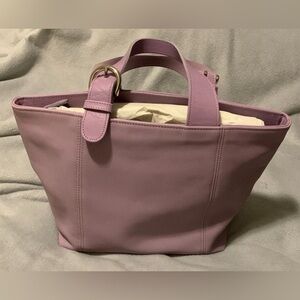 RARE VTG NWOT Coach Brand Waverly Leather Handbag Lilac Purple w/Zip-Top Closure